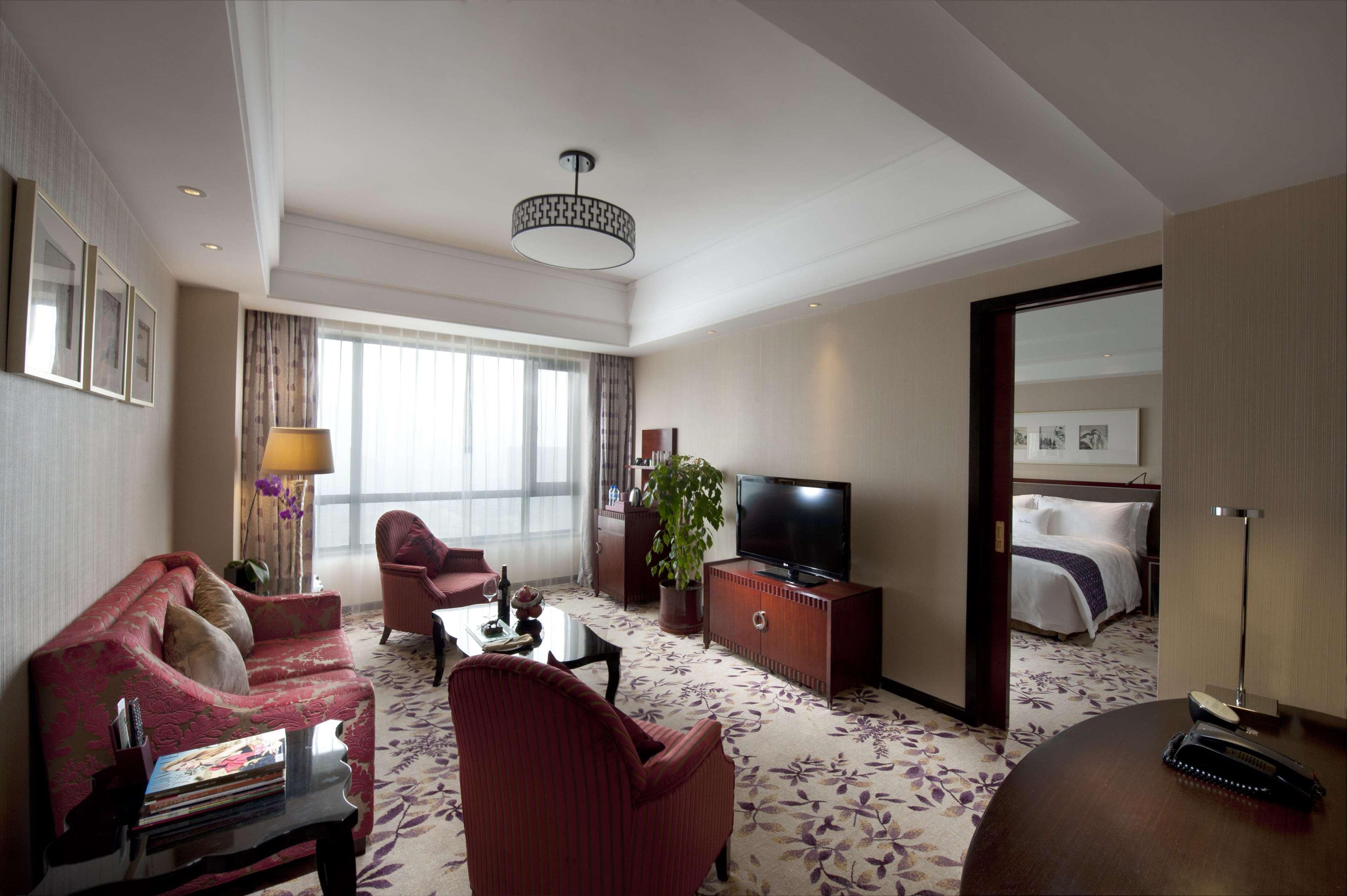 Doubletree By Hilton Wuxi Hotell Wuxi  Exteriör bild