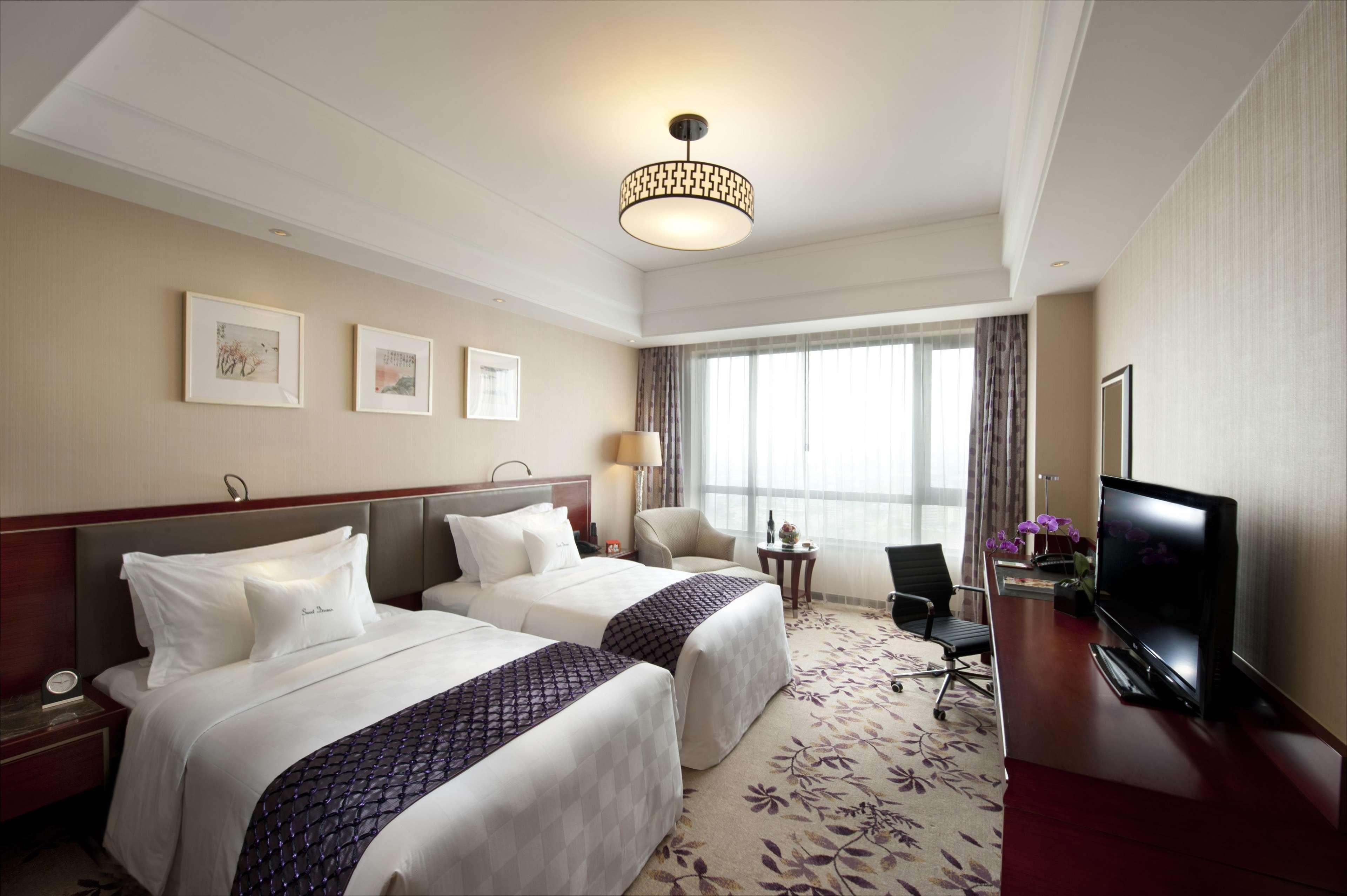 Doubletree By Hilton Wuxi Hotell Wuxi  Exteriör bild