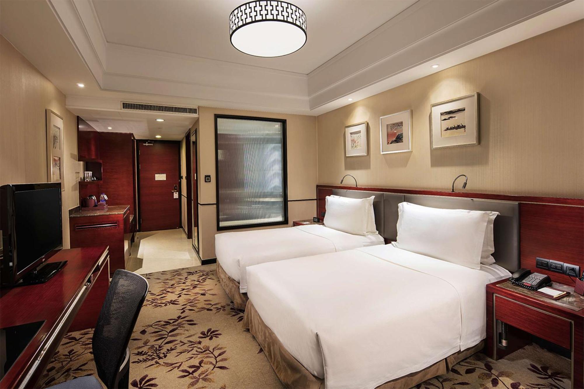 Doubletree By Hilton Wuxi Hotell Wuxi  Exteriör bild