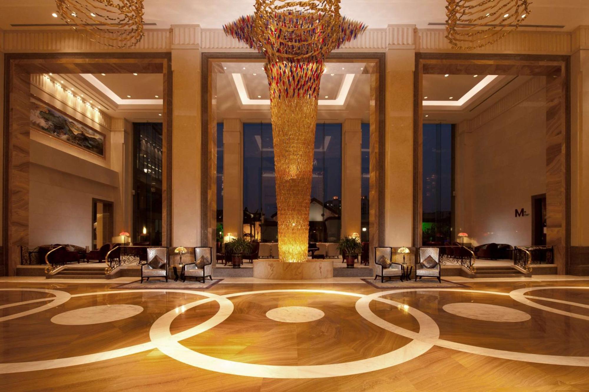 Doubletree By Hilton Wuxi Hotell Wuxi  Exteriör bild