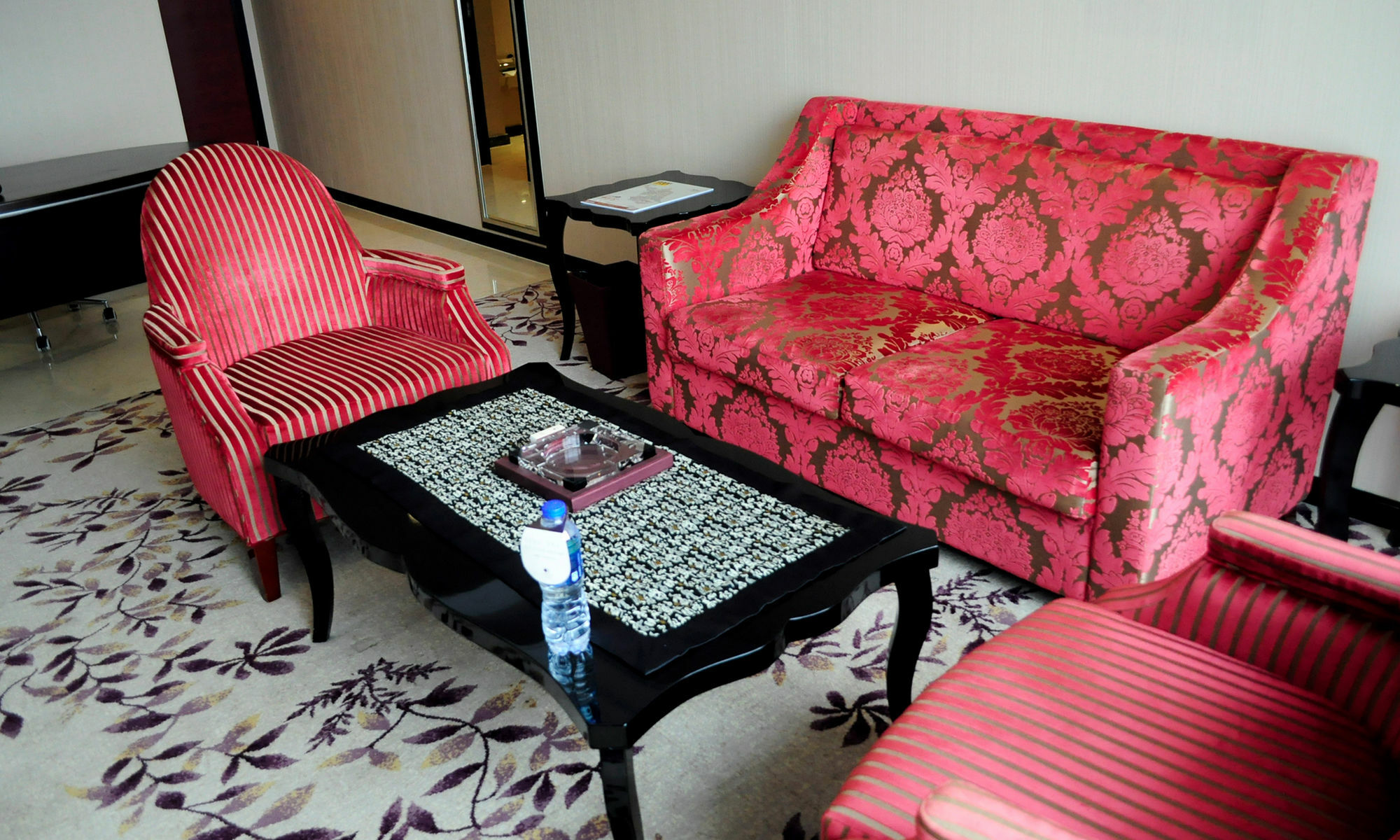 Doubletree By Hilton Wuxi Hotell Wuxi  Exteriör bild