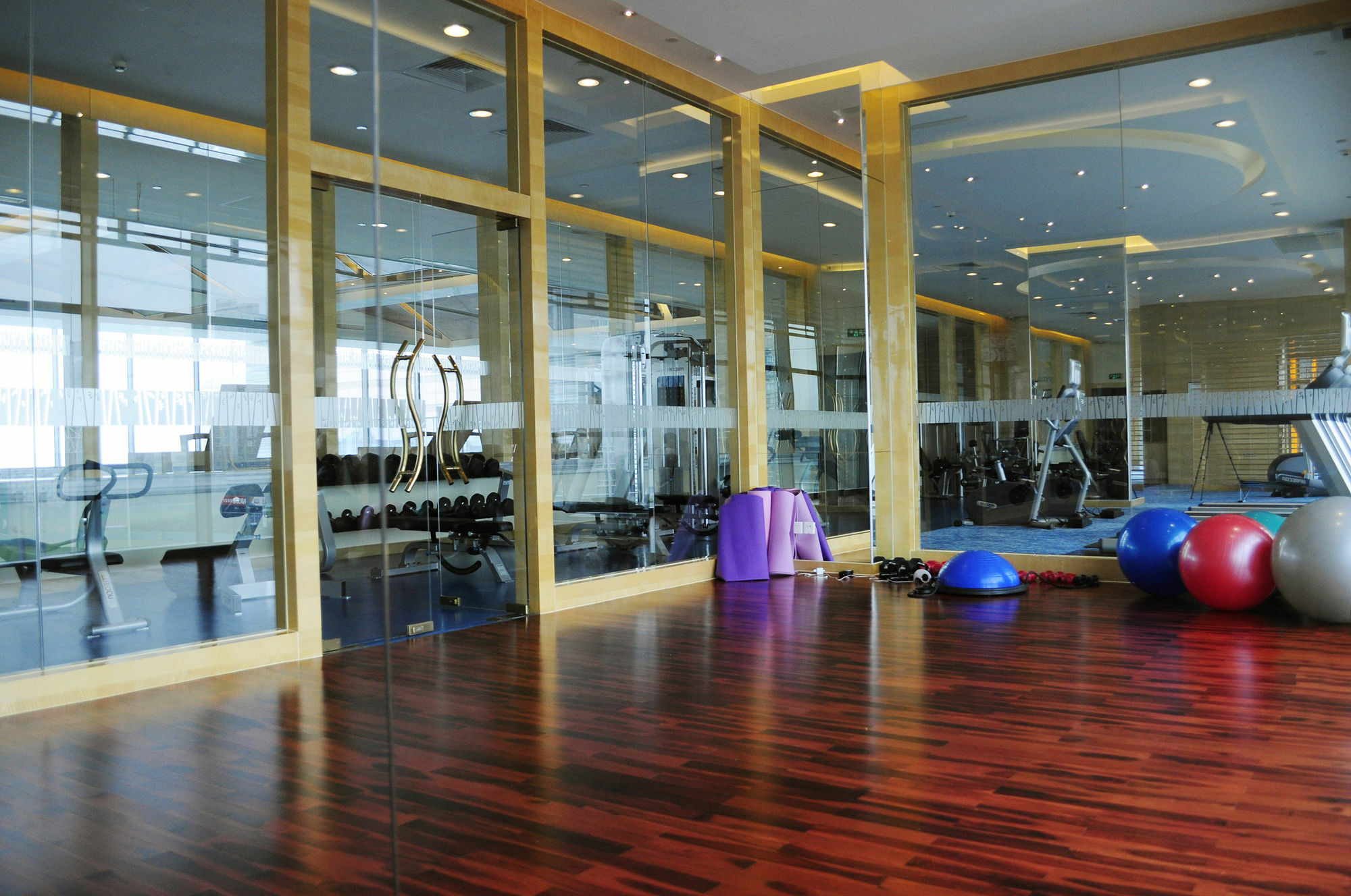 Doubletree By Hilton Wuxi Hotell Wuxi  Exteriör bild